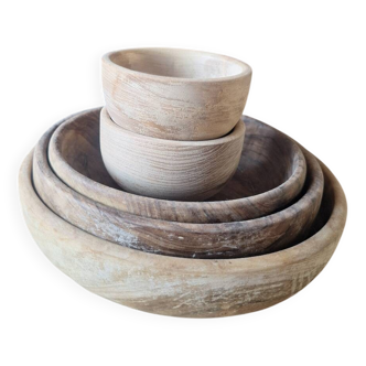 Ensemble de pots en bois