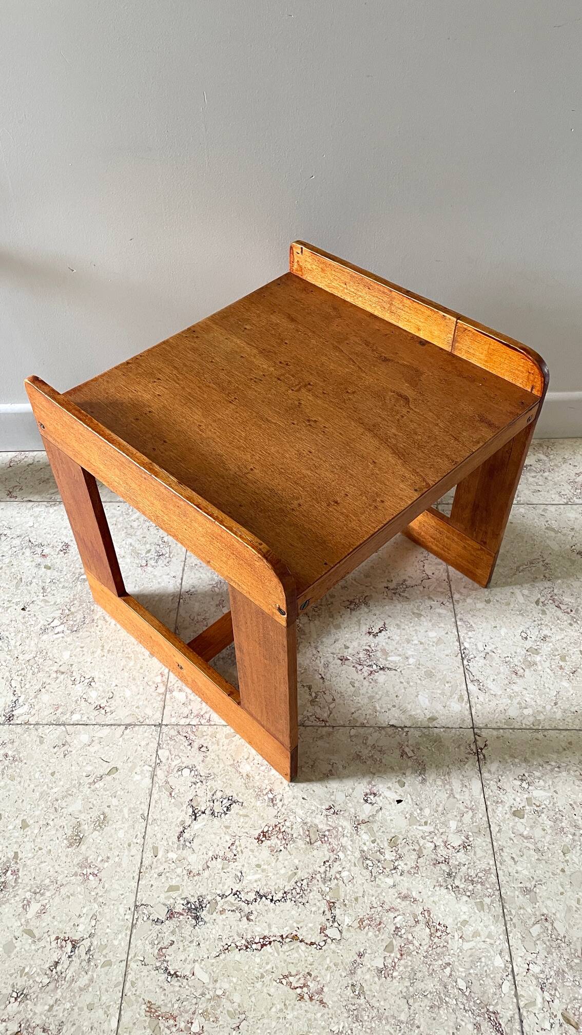 Table basse géométrique bois miel vintage