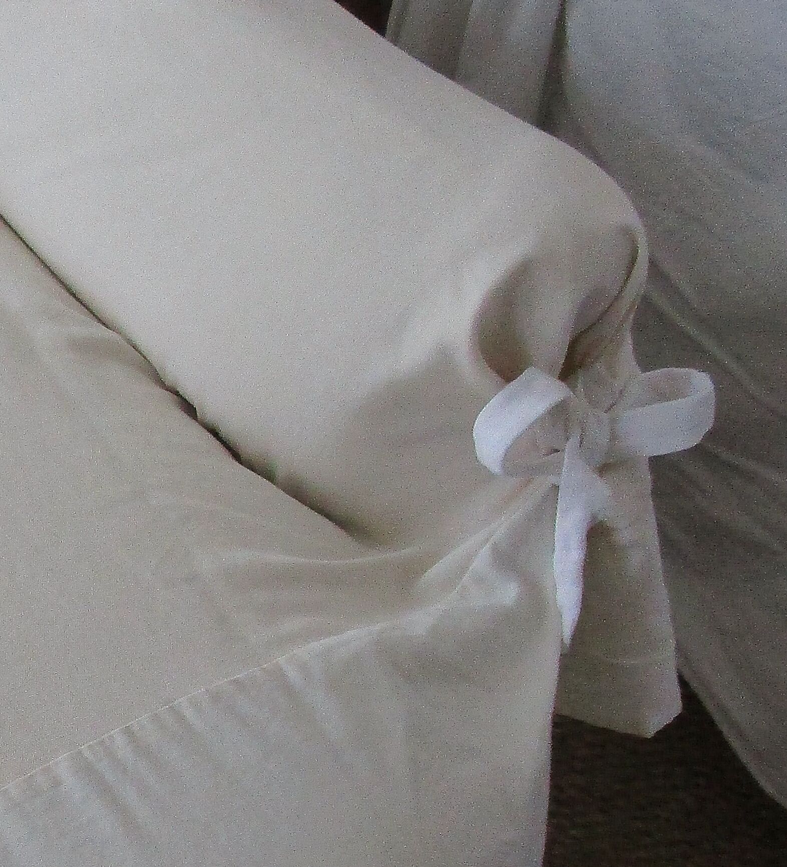 Meridian White - With Cover Cream- Napoleon III