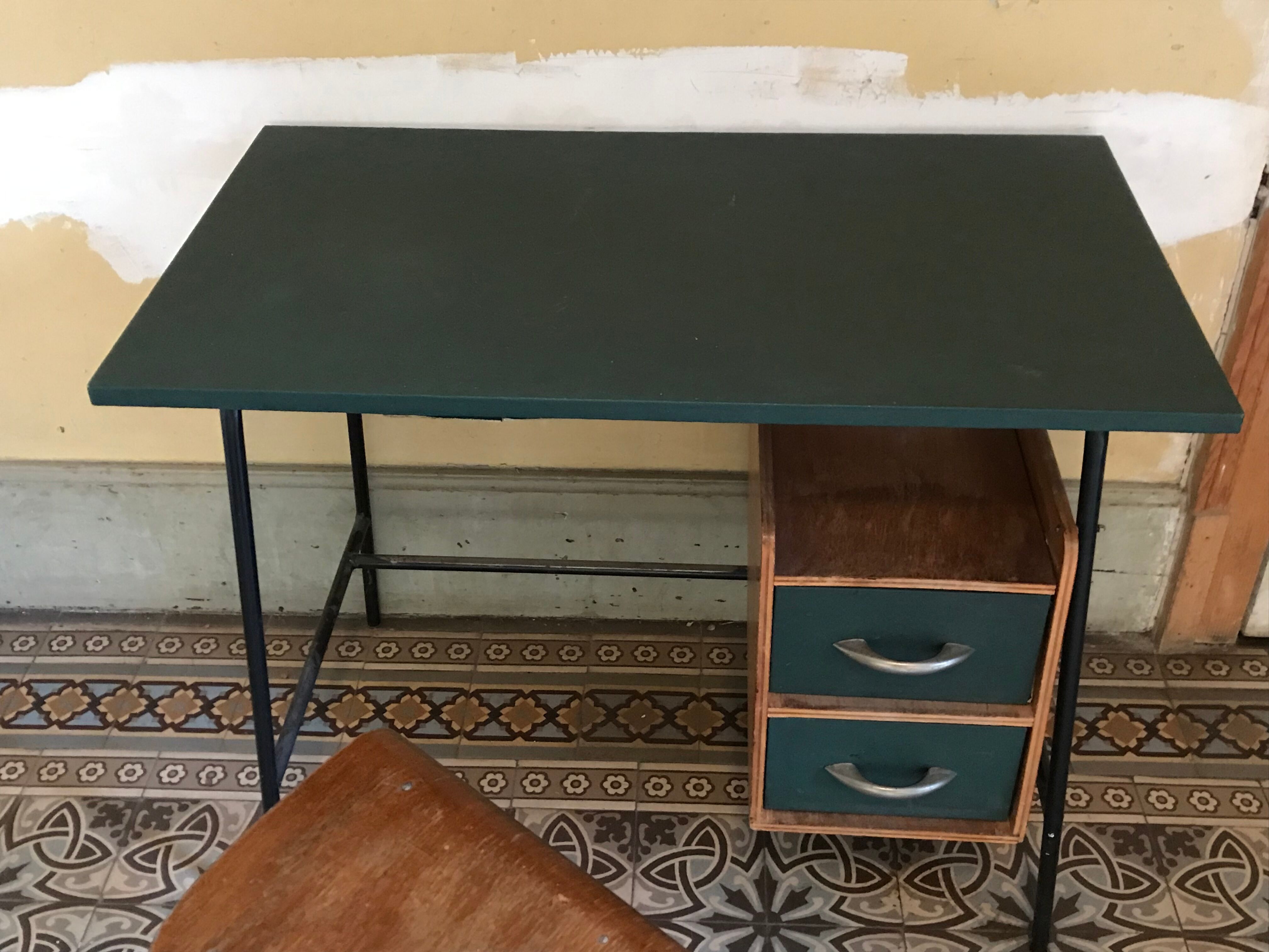 Ensemble bureau et sa chaise