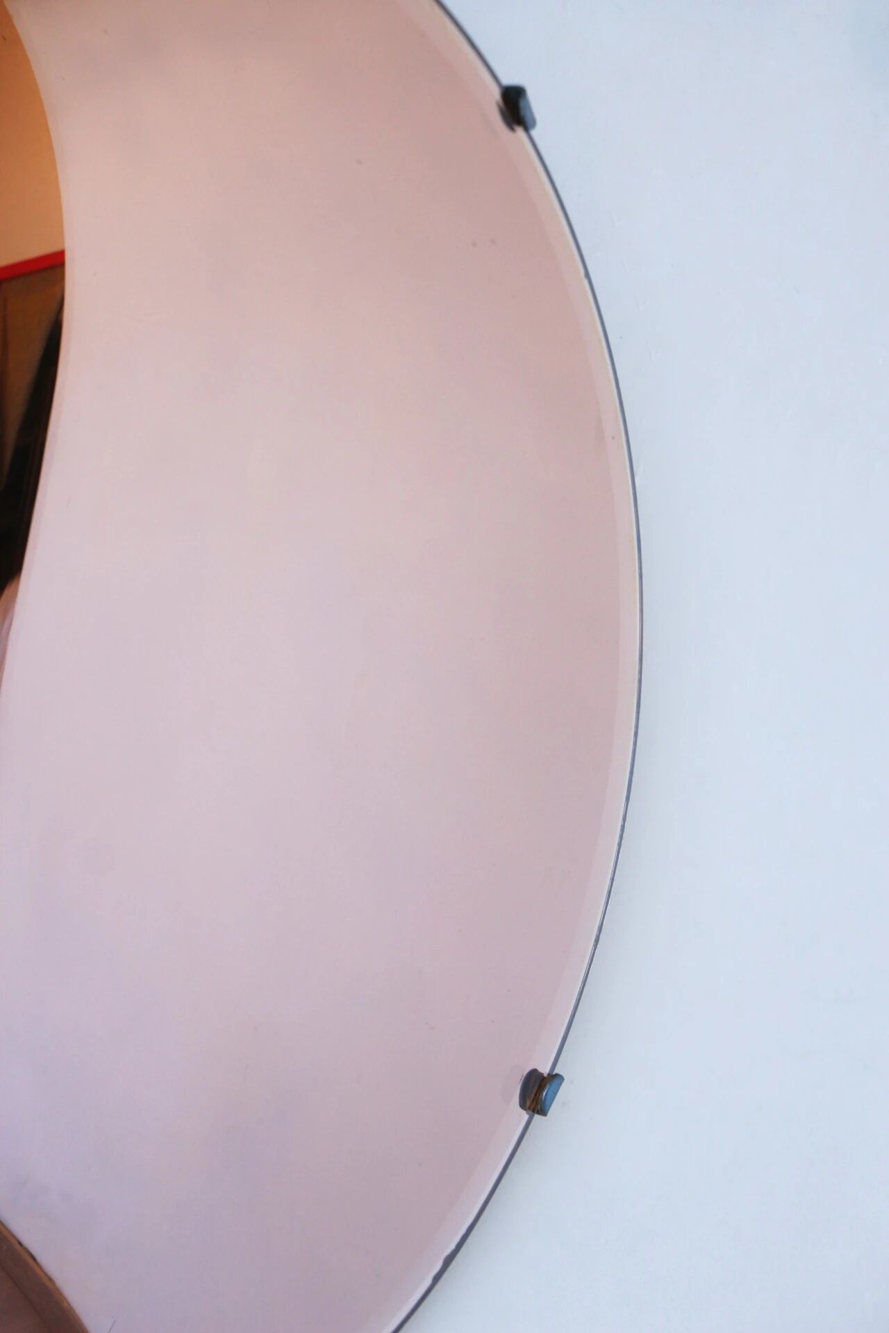 Vintage salmon witch mirror – 50/60 design – 35 cm