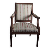 Fauteuil à dossier carré de style Louis XVI – Très bon état