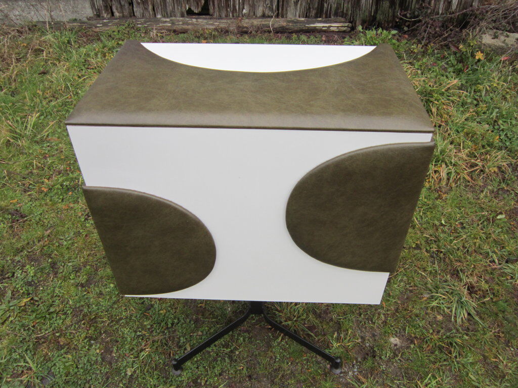 The 1960s store cash desk