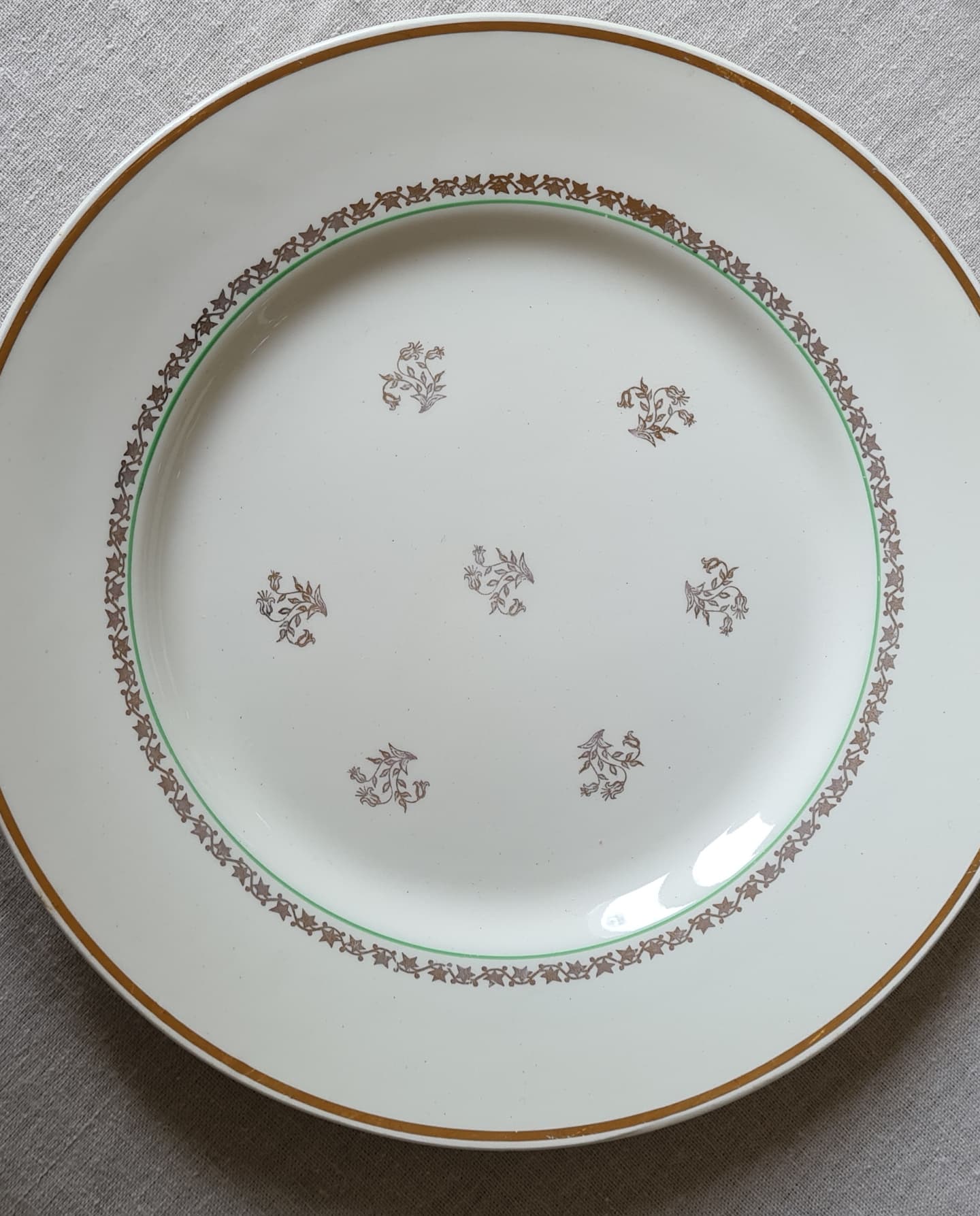 Ensemble  de 6 assiettes creuses ancienne faïence de Gien