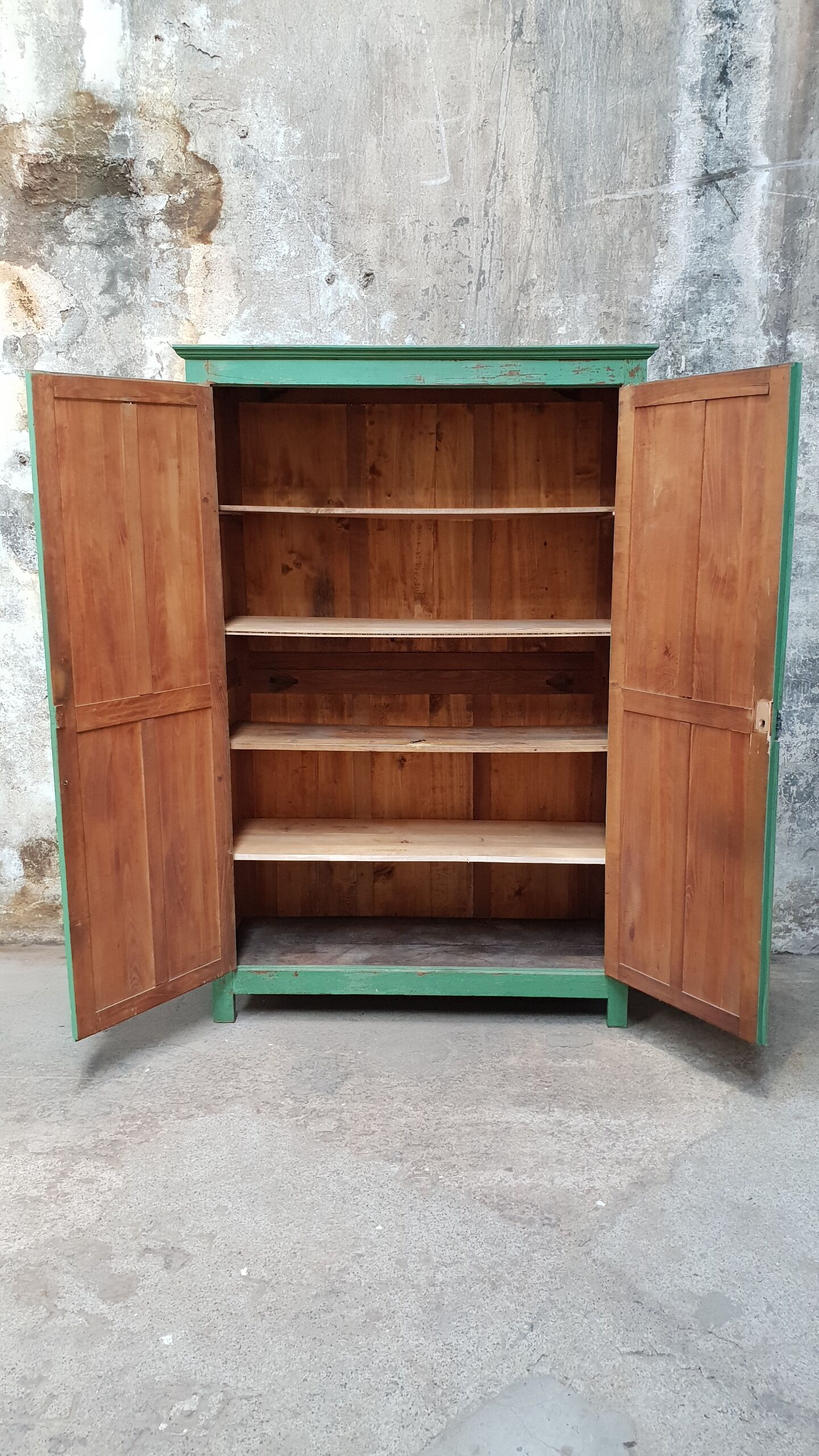 Vintage Parisian wardrobe