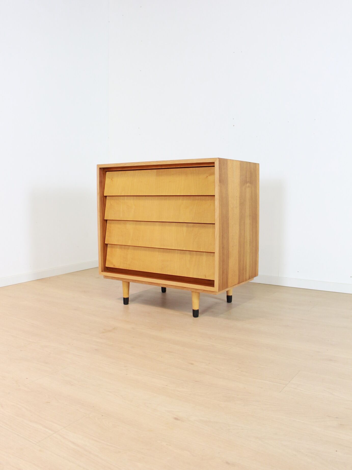 Commode – Erich Stratmann, Ateliers de meubles d'Oldenbourg