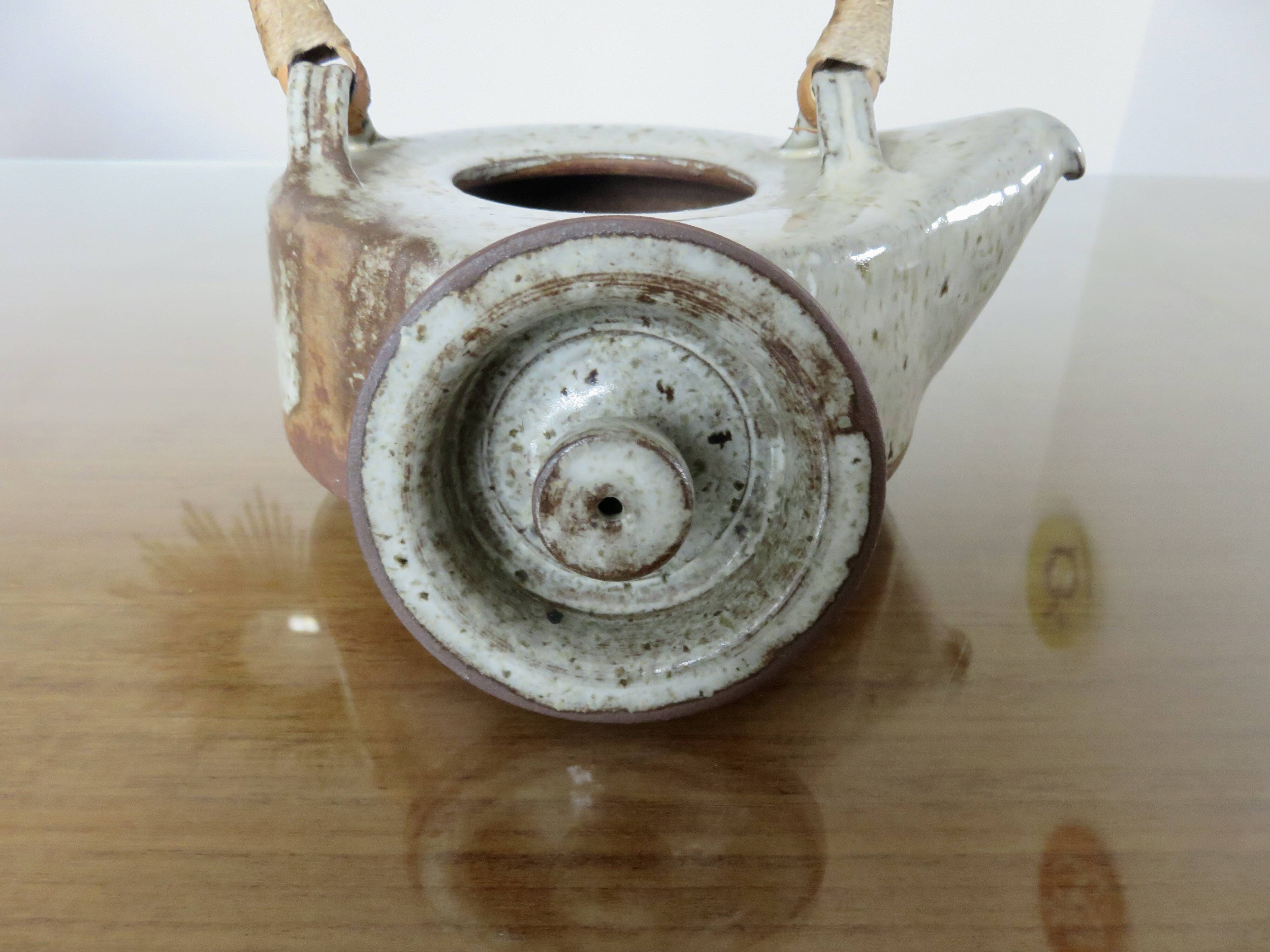 Stoneware teapot by René-Louis Dauchy, "Haute Ribes" pottery in Grasse, 1950.