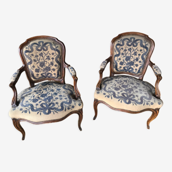 Pair of convertible armchairs