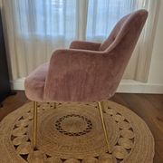 Armchair torre 1961 – model da vinci 02 – pale pink velvet