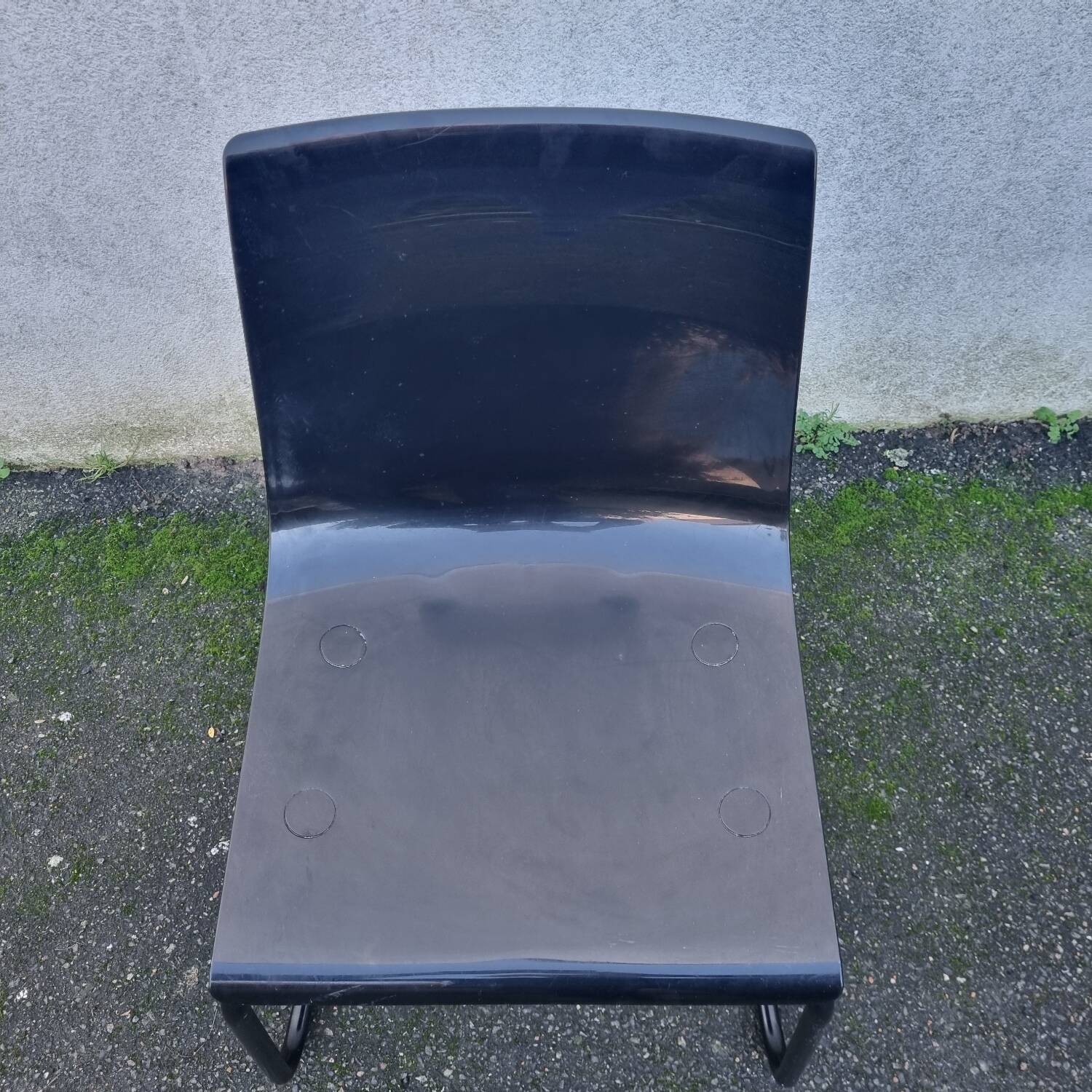 Contemporary thermoformed chair, 1980