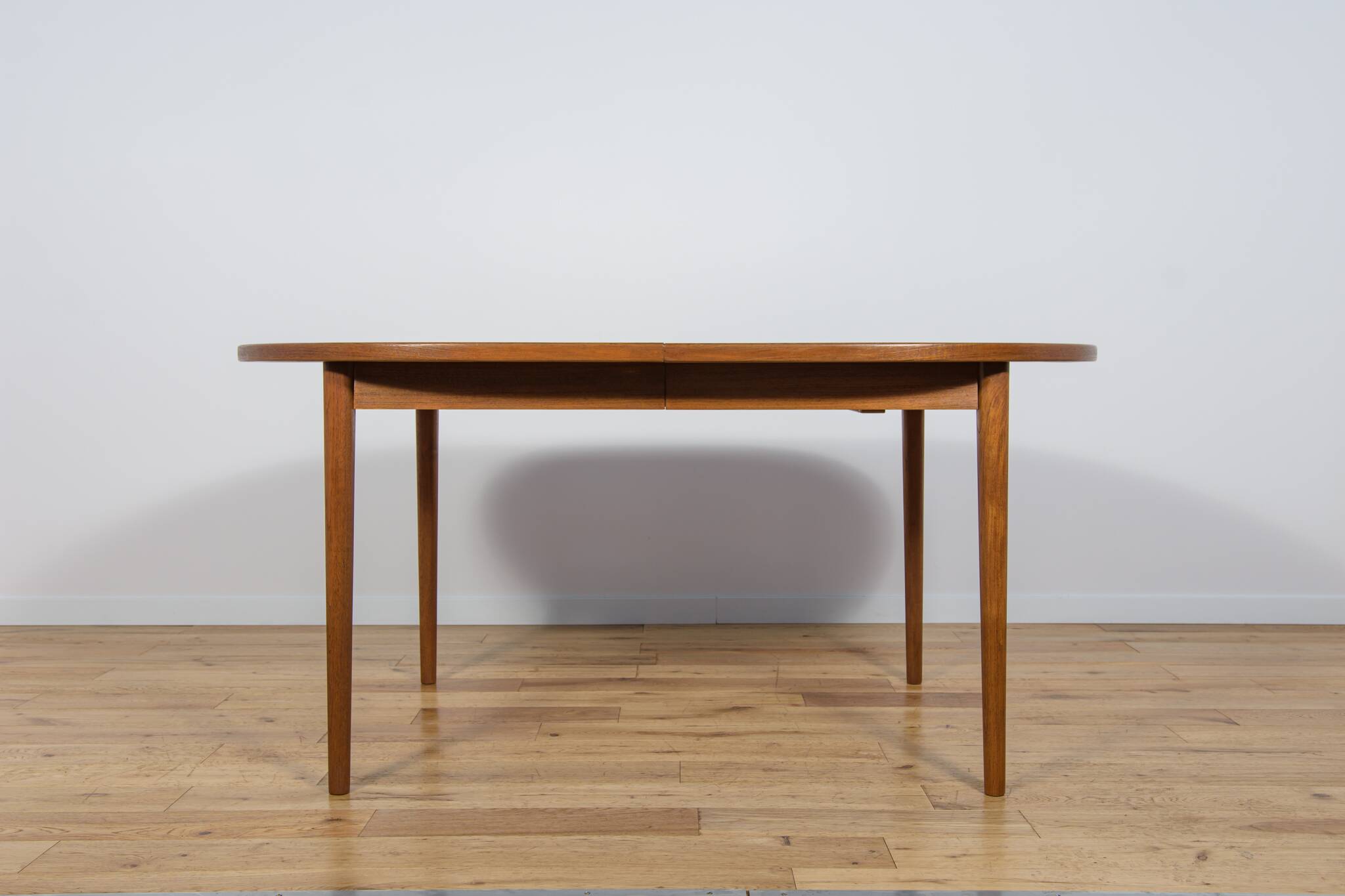 Table à manger en teck par Nils Jonsson Hugo Troeds, Suède, 1960s