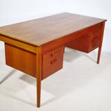 Mid-Century Desk in Teak by Børge Mogensen for Søborg Møbelfabrik, 1960s