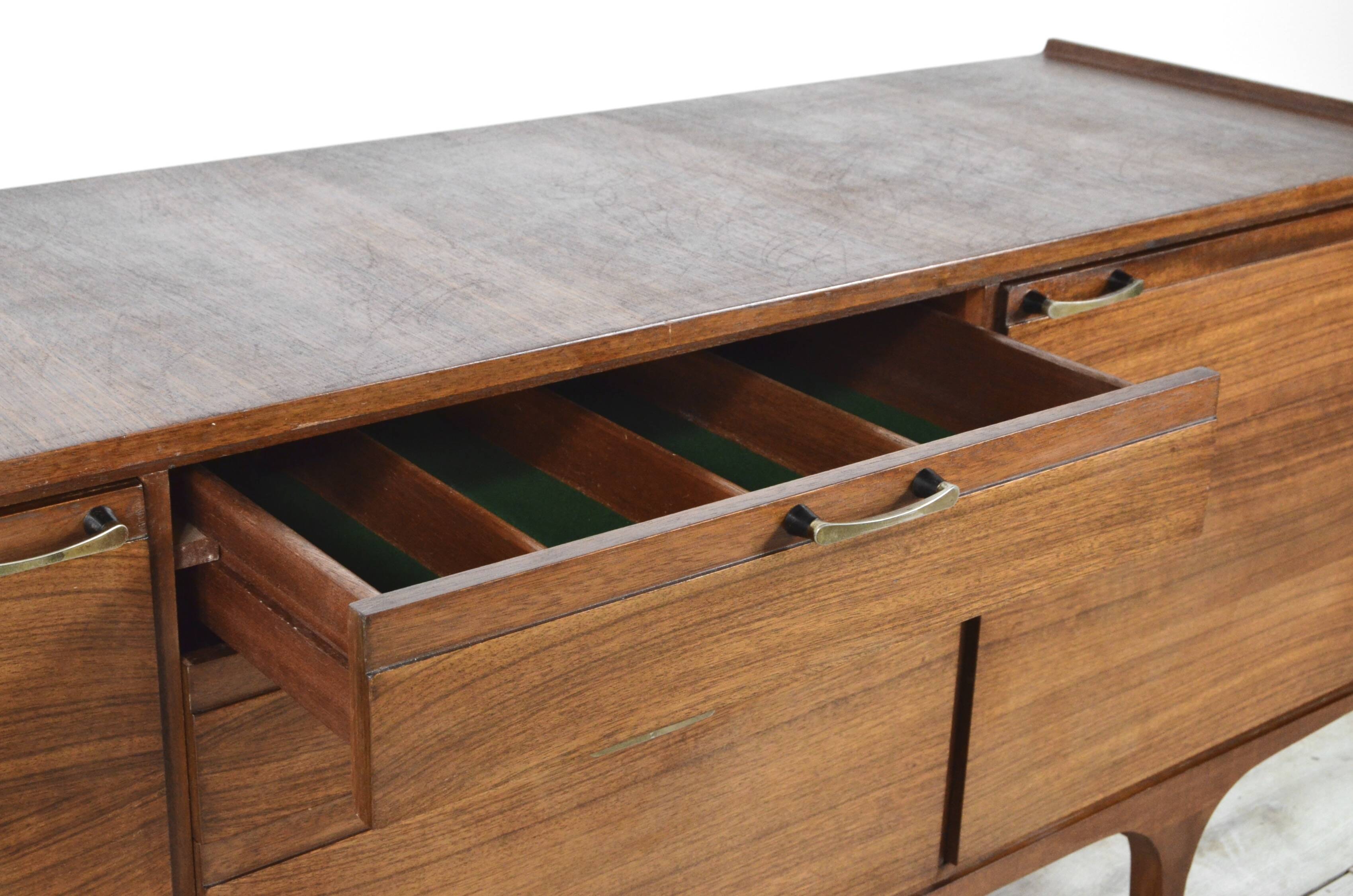 Midcentury 'Meredew' Teak Sideboard / Dresser. Stylish Vintage Modern / Ret