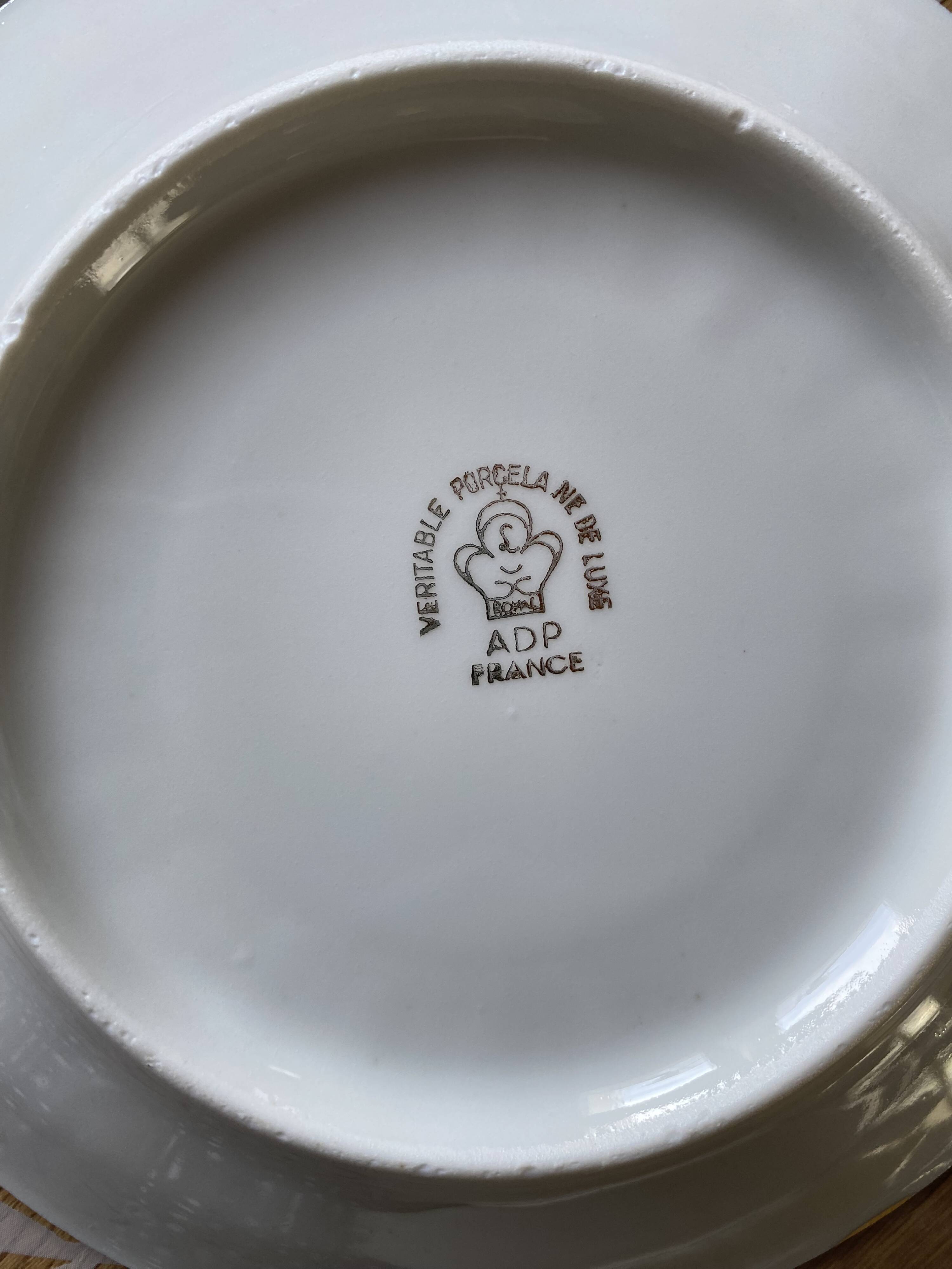 6 tasses et soucoupes porcelaine ADP France Royal de Luxe