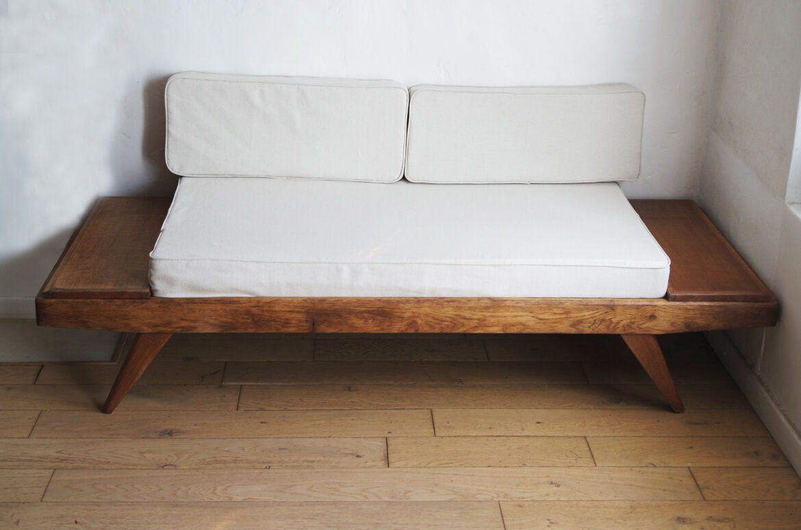 Daybed model "day and night" by Pierre Guariche for Freespan, 1954