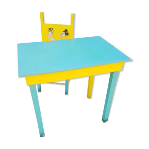 Bureau pour enfant et sa chaise