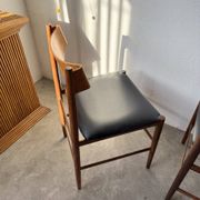 Set of 4 Italian chairs by Gianfranco Frattini.