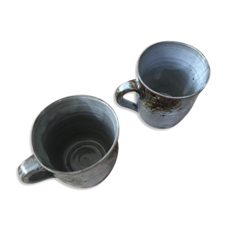 Set of 2 gray ceramic cups