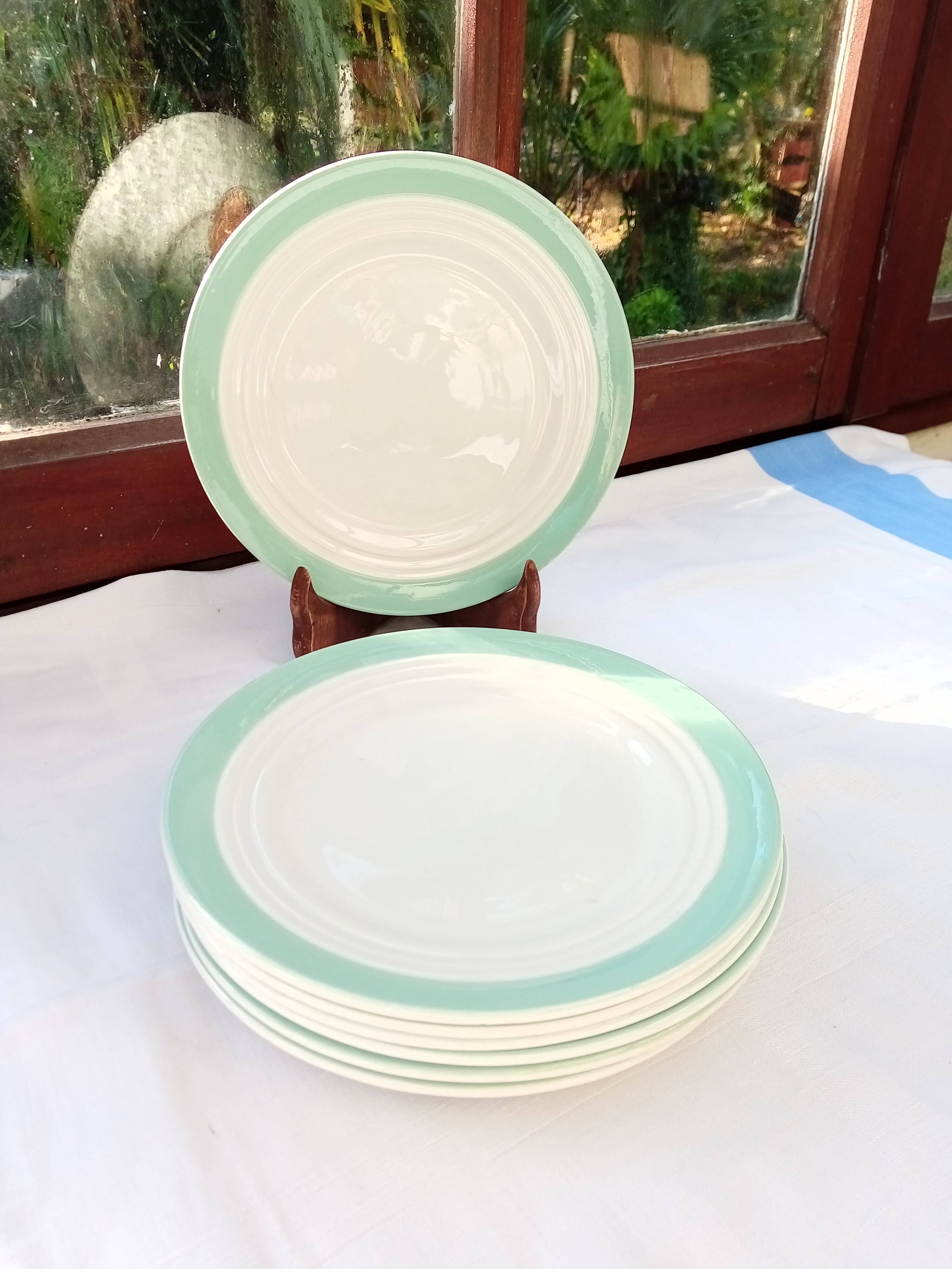 7 assiettes à dessert St Amand