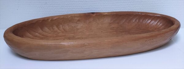 Longue coupe bois monoxyle sculptée estampillée L. 54 cm