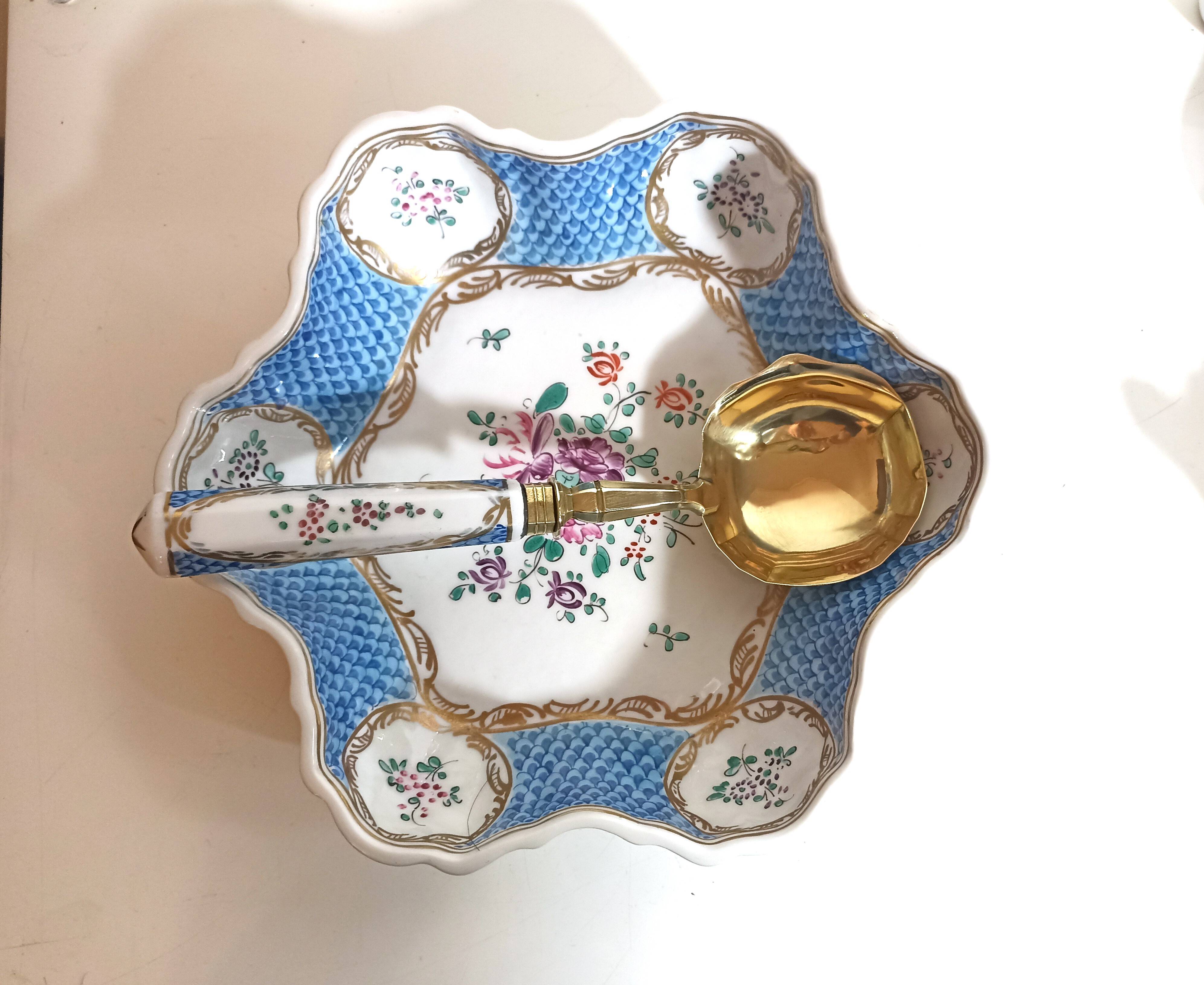 Compote bowl with serving spoon