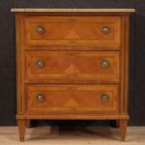 Petite commode française de style Louis XVI