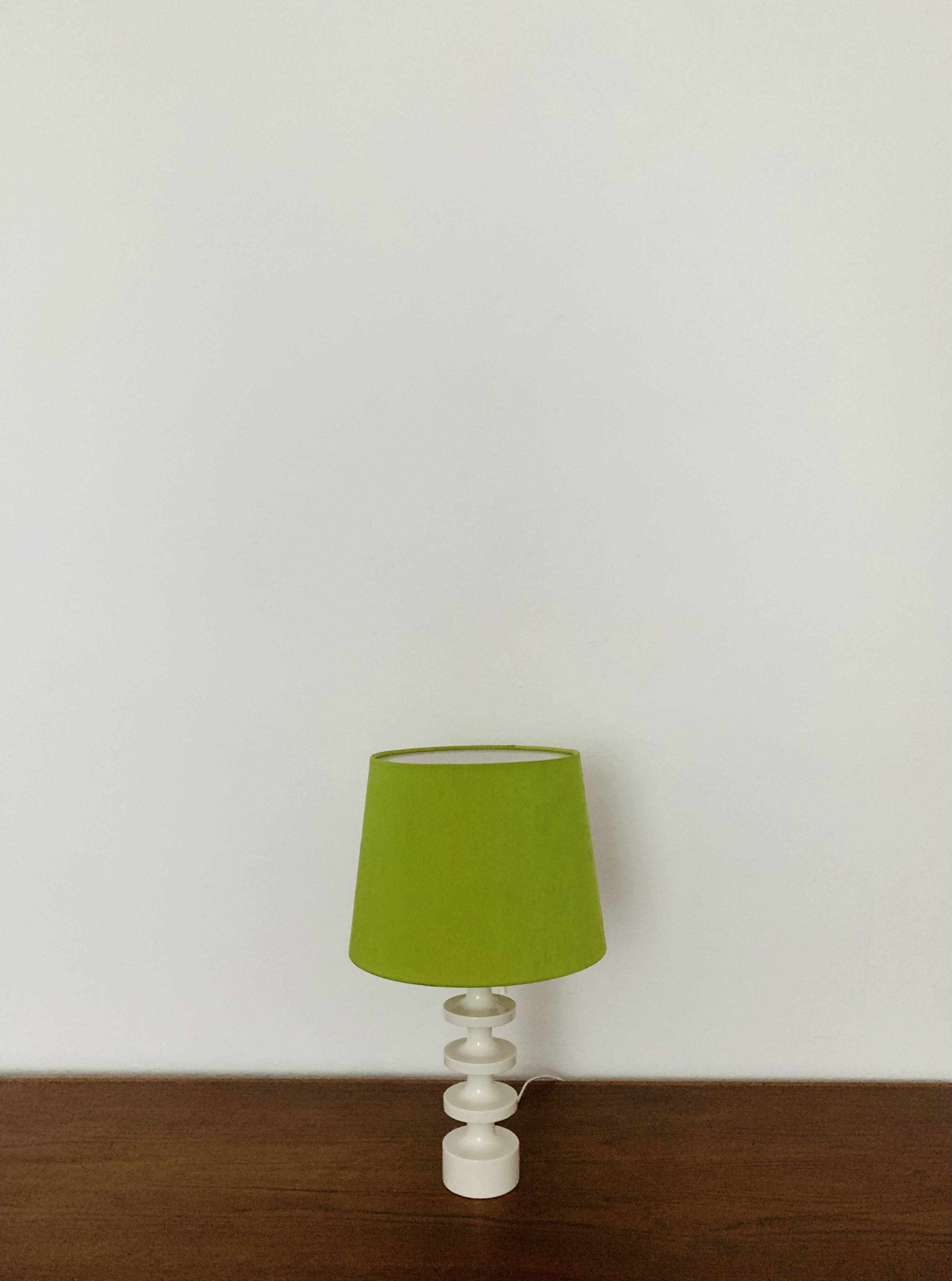 Lampe de table en bois par Uno et Östen Kristiansson