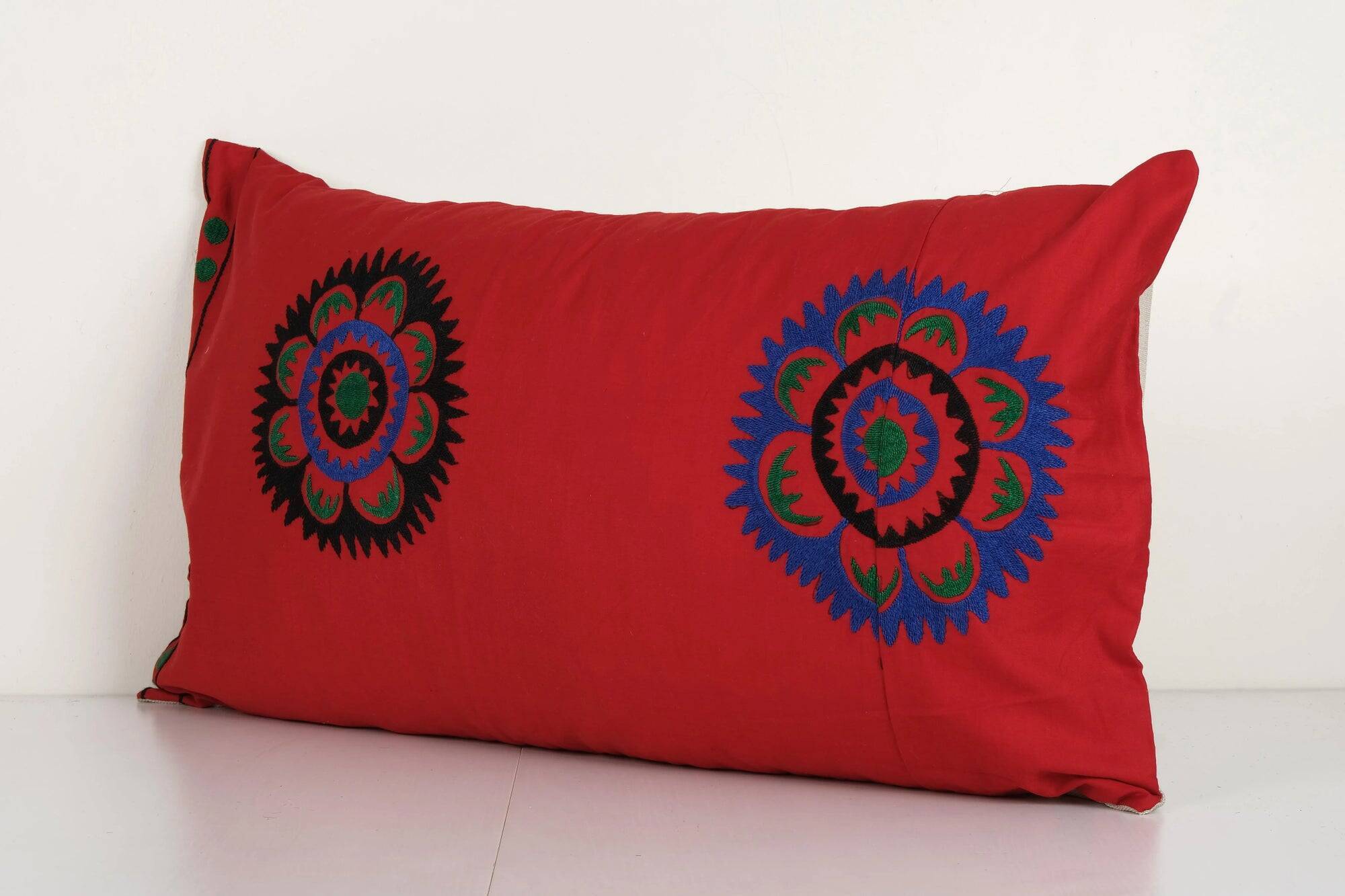 Vintage embroidered cushion cover 41x76 cm