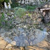 Round wrought iron table for 6 people
