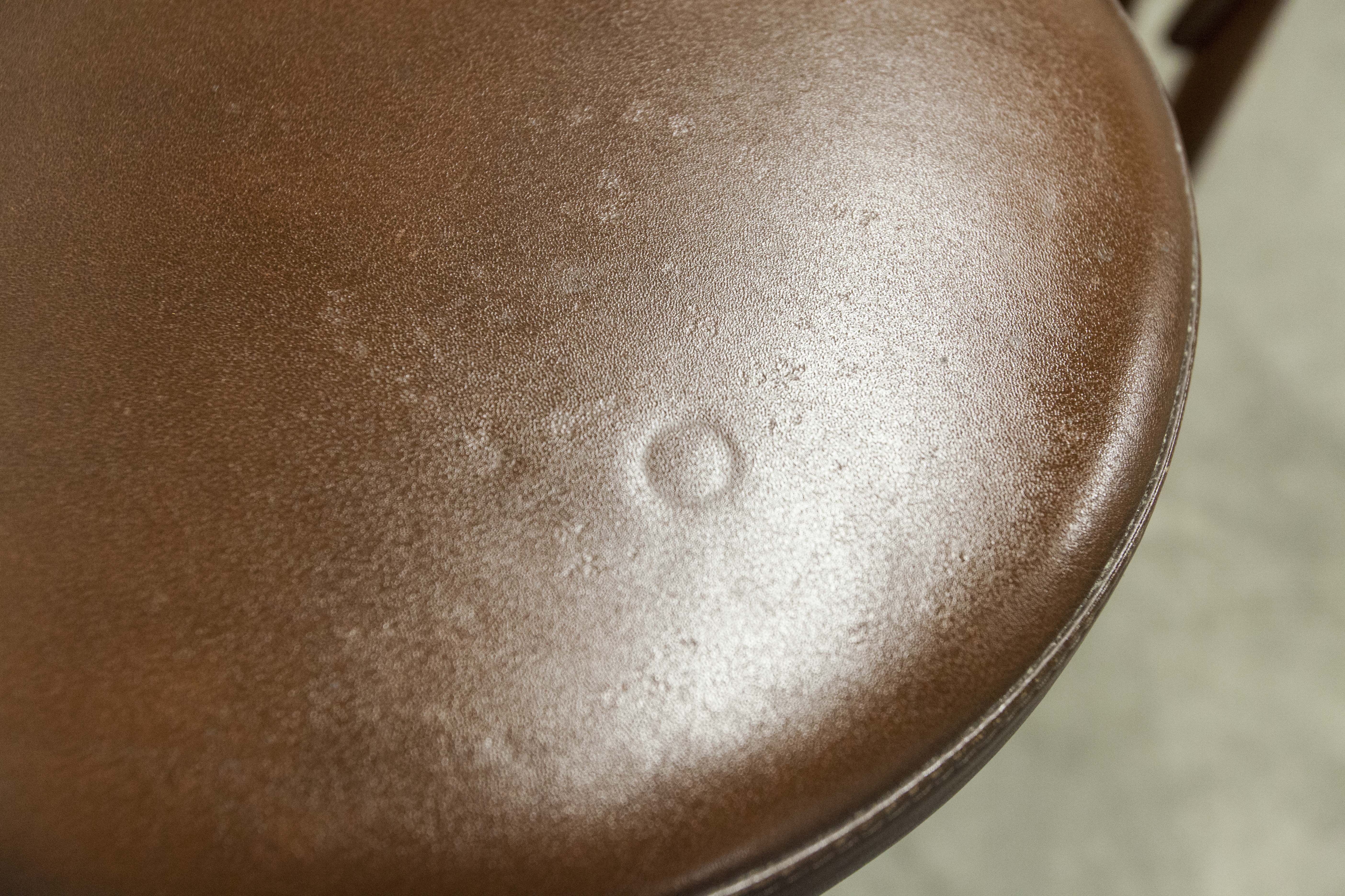 Pair bar stools Hindermann Wellereau