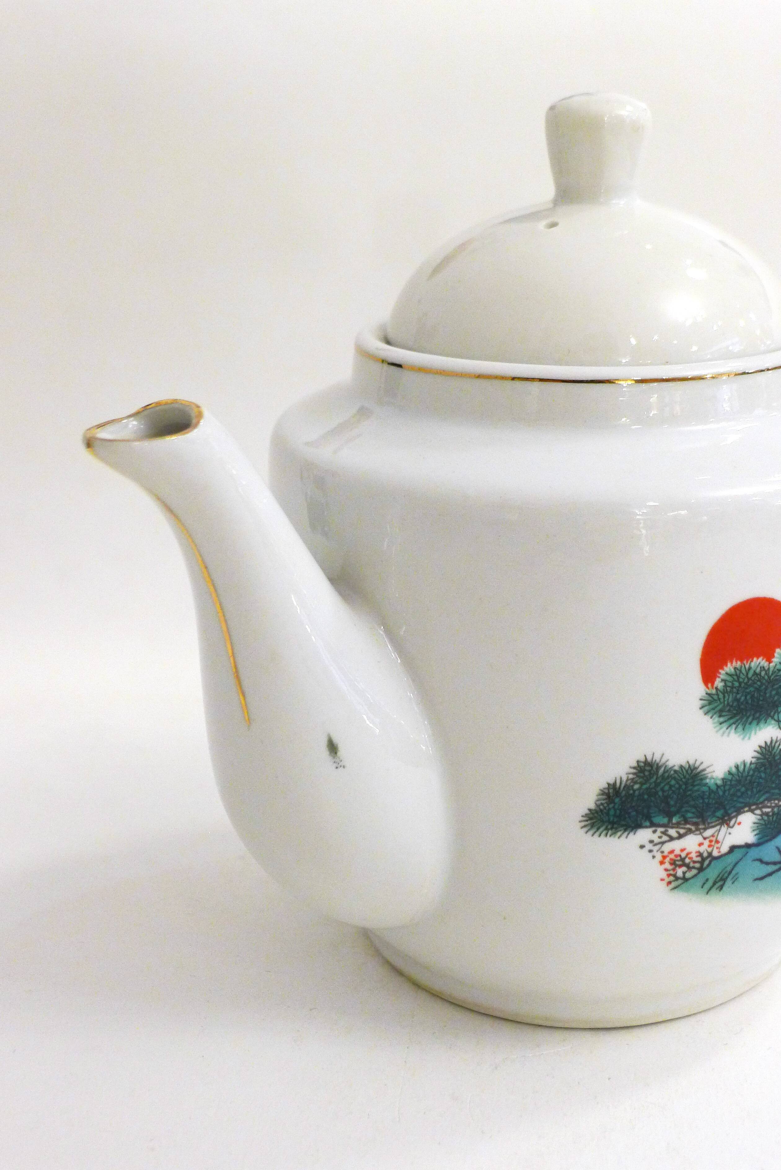Japanese-style porcelain teapot