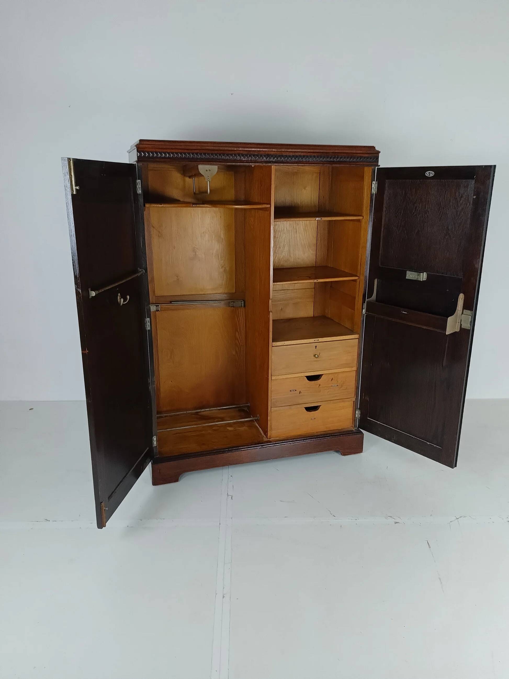 Superbe petite armoire Art Déco