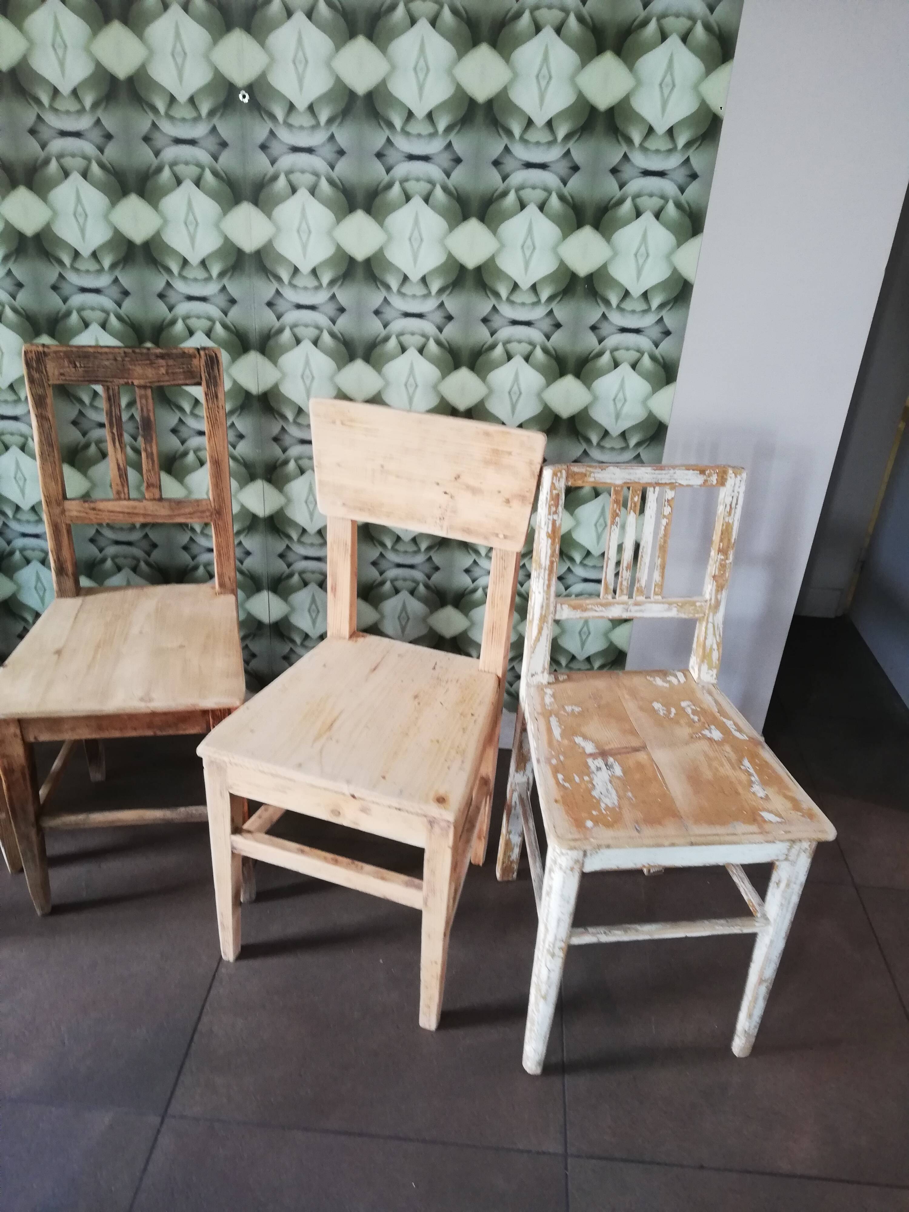 5 vintage wooden chairs