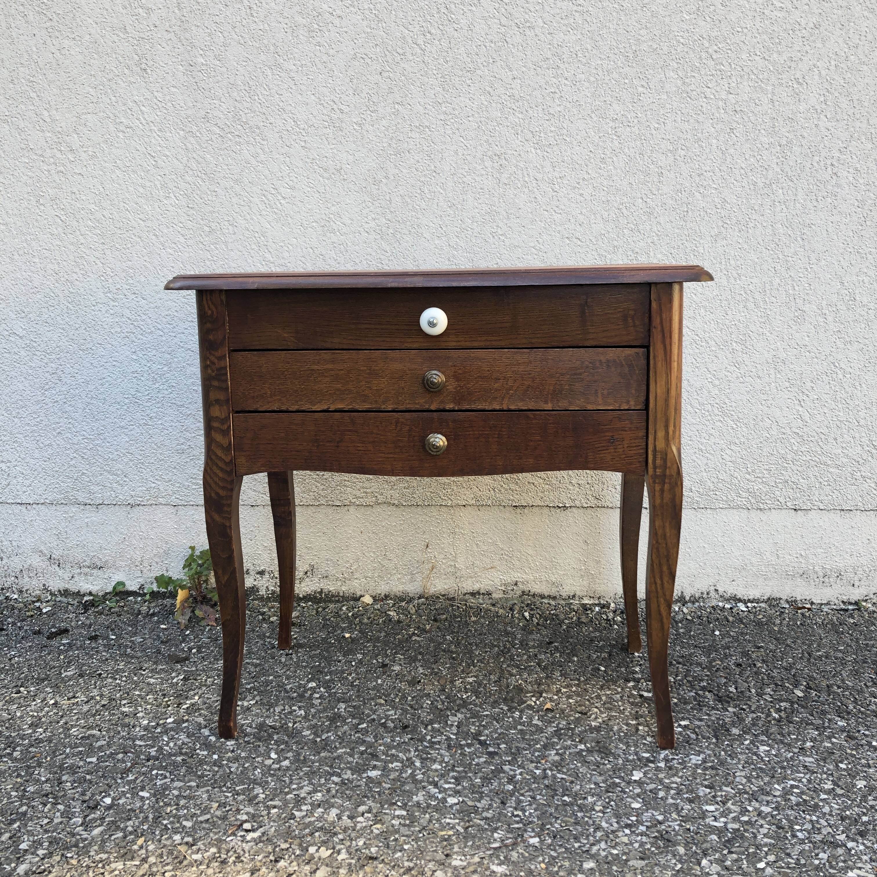 Bedside table