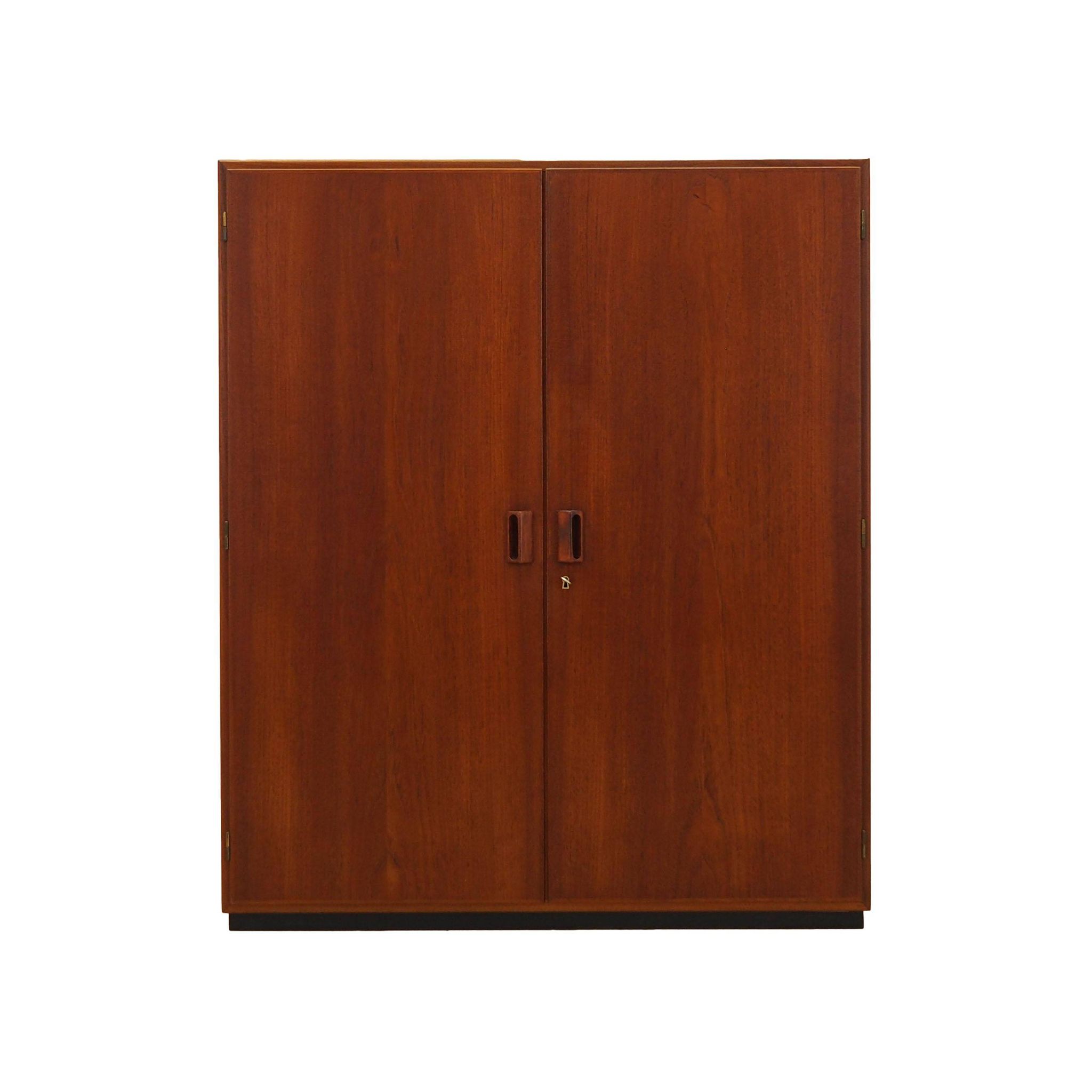 Teak cabinet, Danish design, 1960s, designer: Børge Mogensen