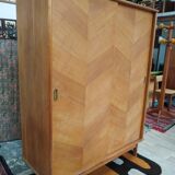 Wardrobe sliding doors