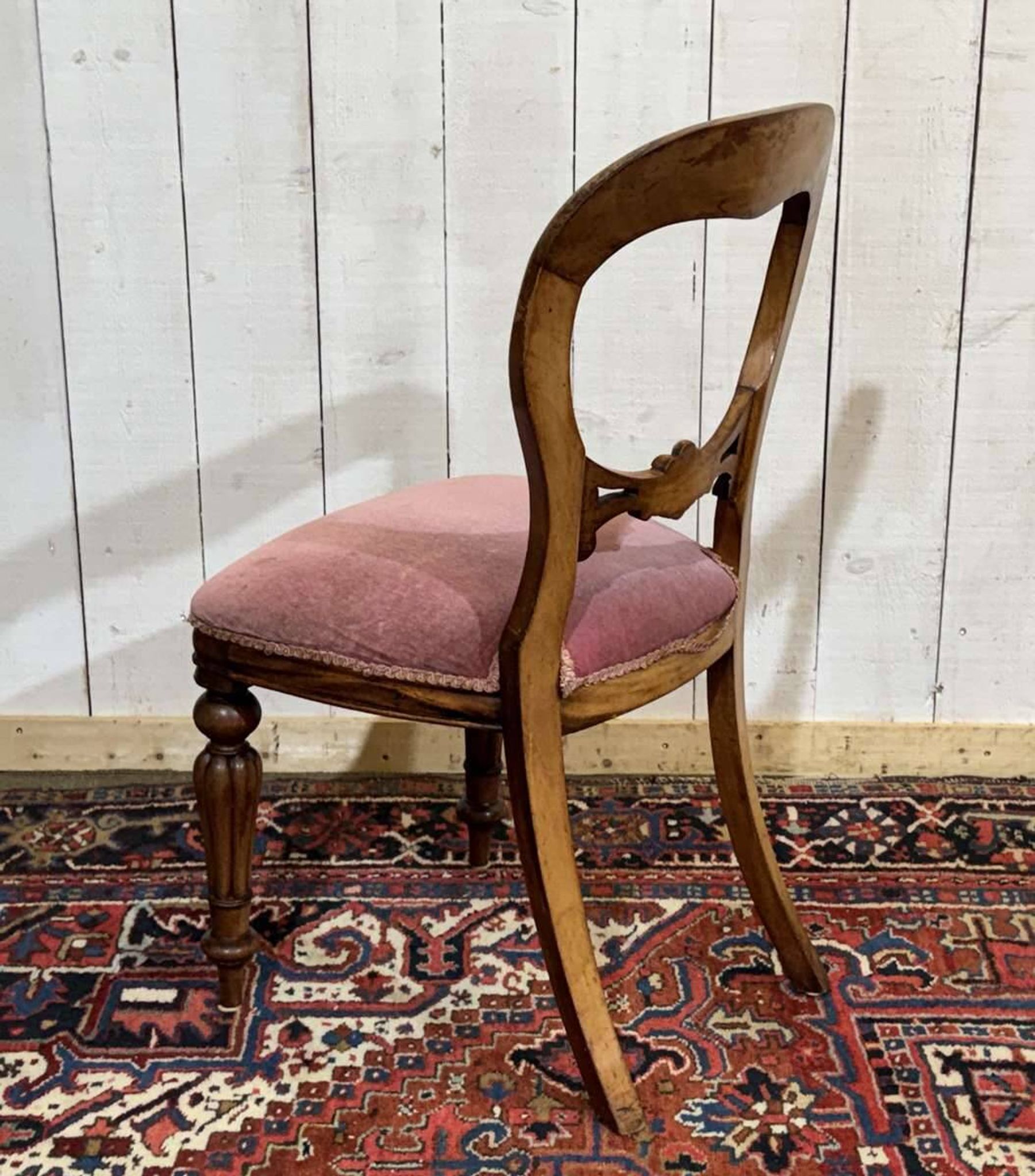 Suite de 8 chaises anglaises en acajou de style Victorien
