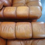 Pair of modern Italian armchairs from the mid-20th century, cognac leather, 1970.