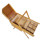 Vintage foot compass worker