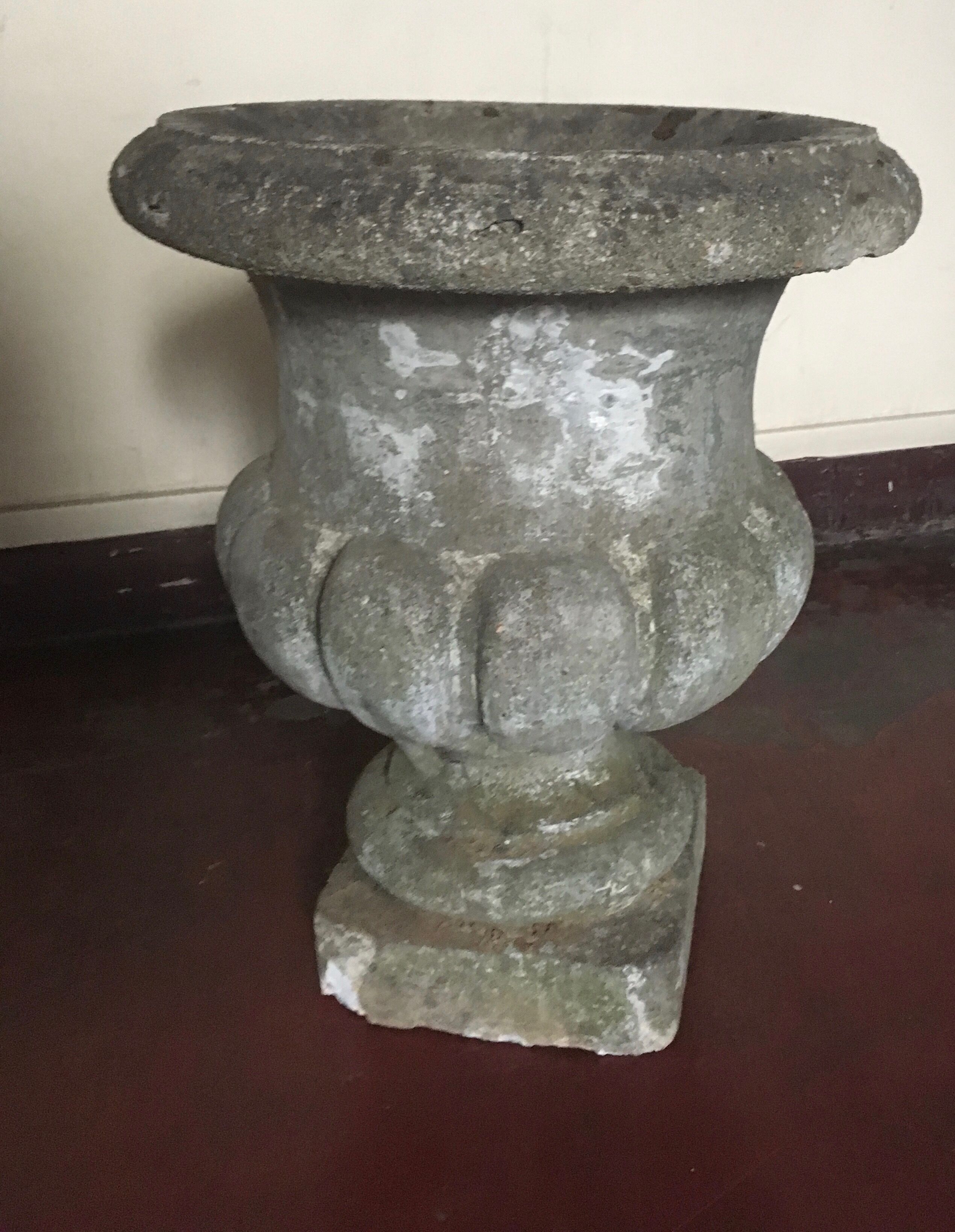 Stone Medici planter , H48cm