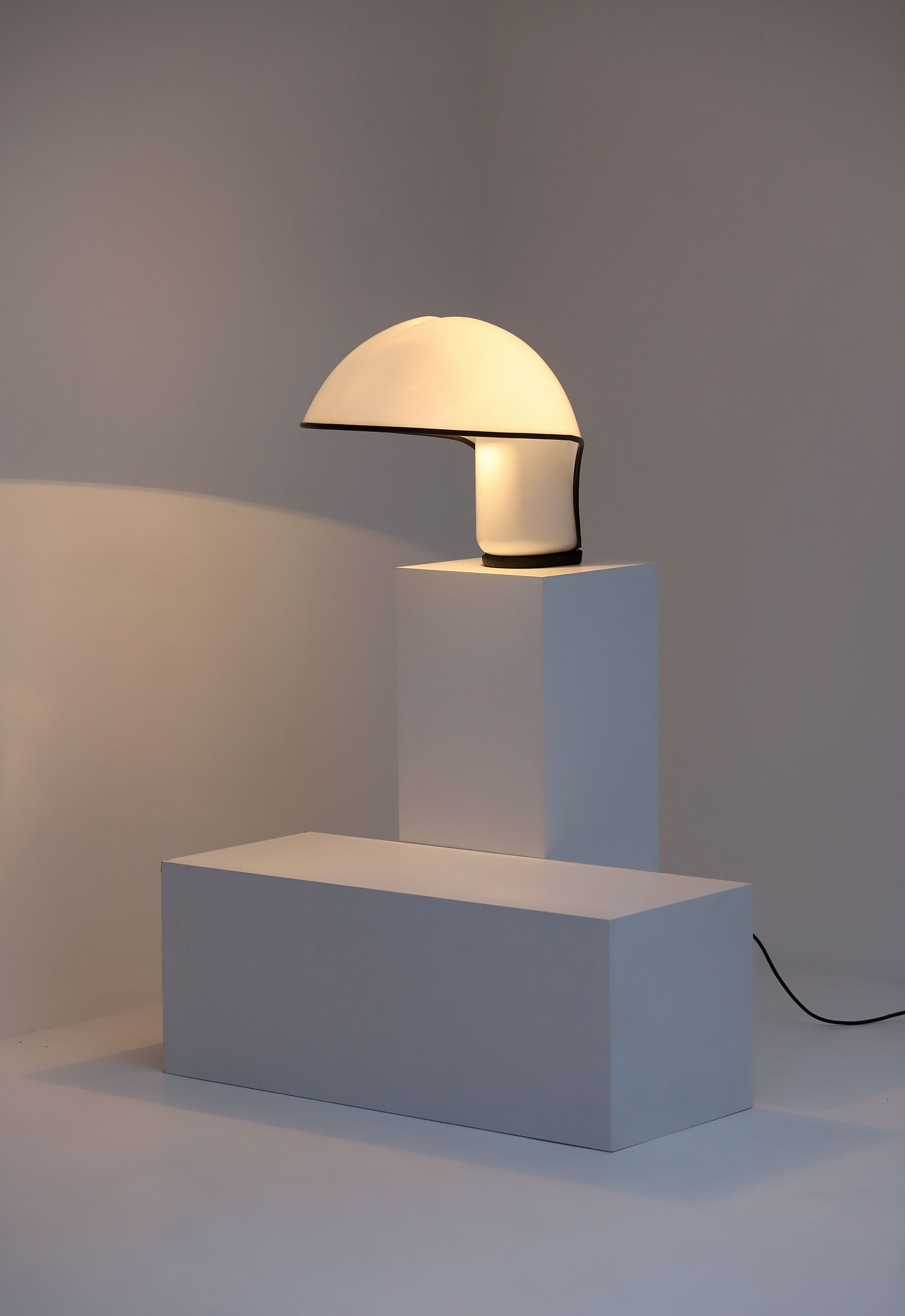 Albanella table lamp designed by Sergio Brazzoli and Ermanno Lampa 1973