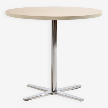 Centrum table by sandin & bülow for materia (mk9790)