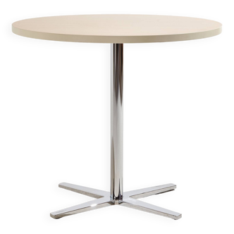 Centrum table by sandin & bülow for materia (mk9790)