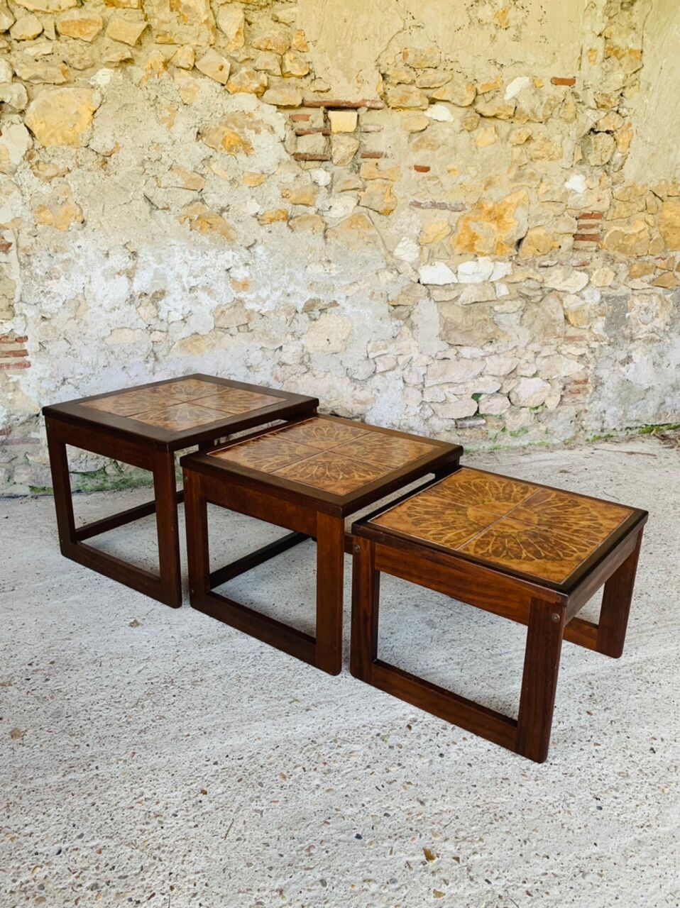 Tables gigognes en teck et céramique, scandinave , années 60
