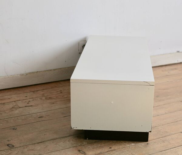 Meuble de rangement bas, Raymond Loewy, Doubinsky Frères, années 70