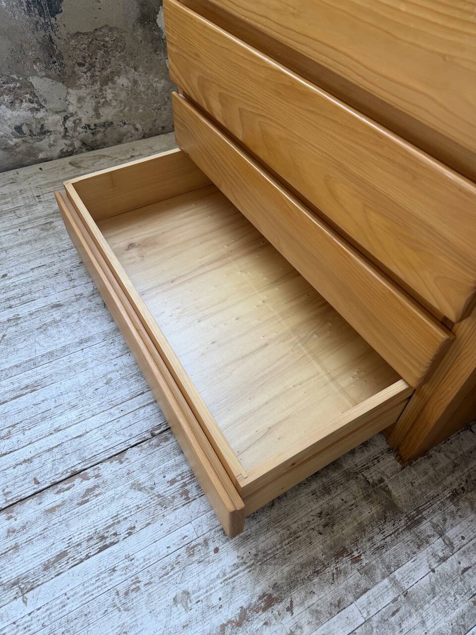 Bureau + commode + tabouret pin Maison Regain Savoie