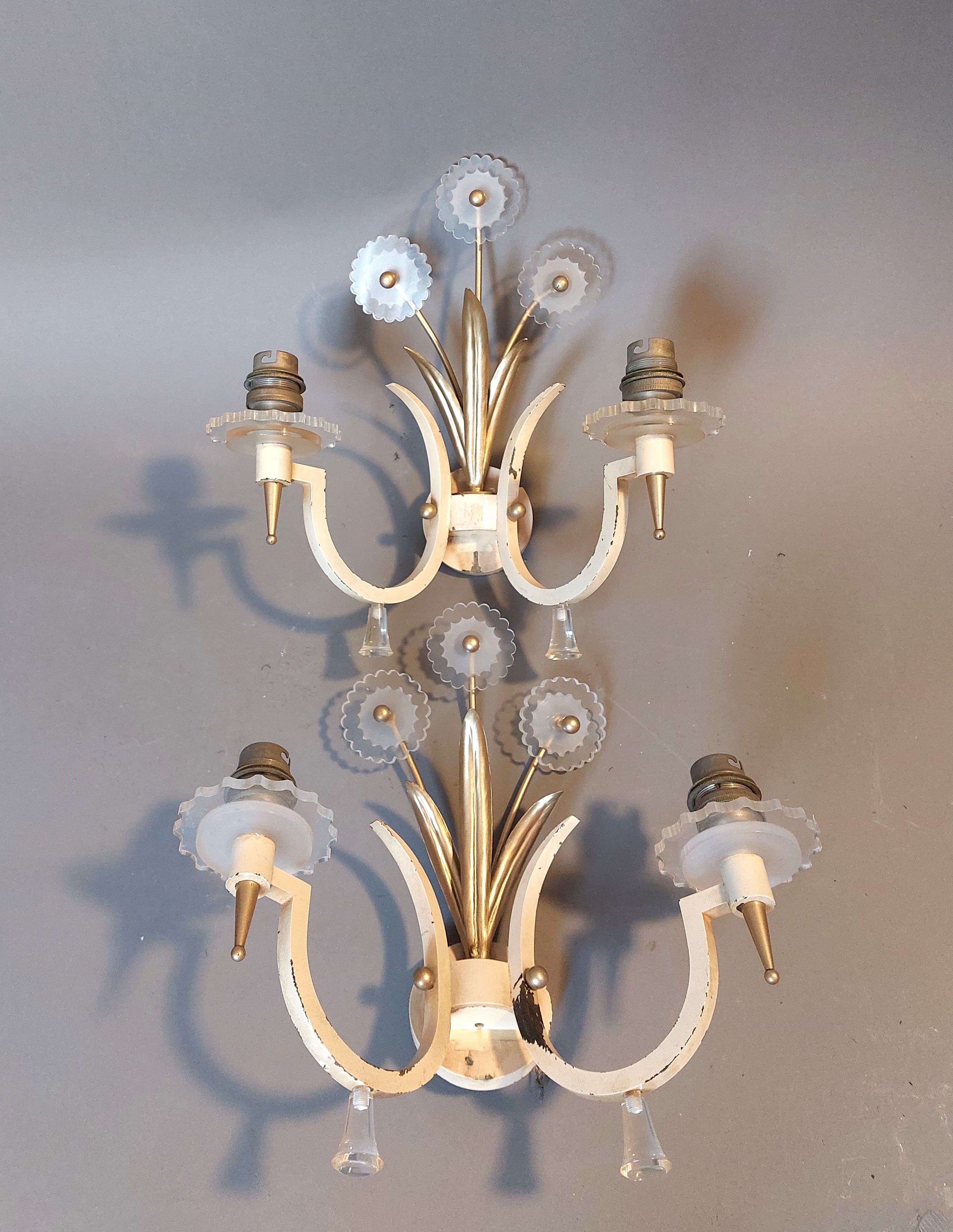 Paire d'appliques en fer forgé et bakélite 1940