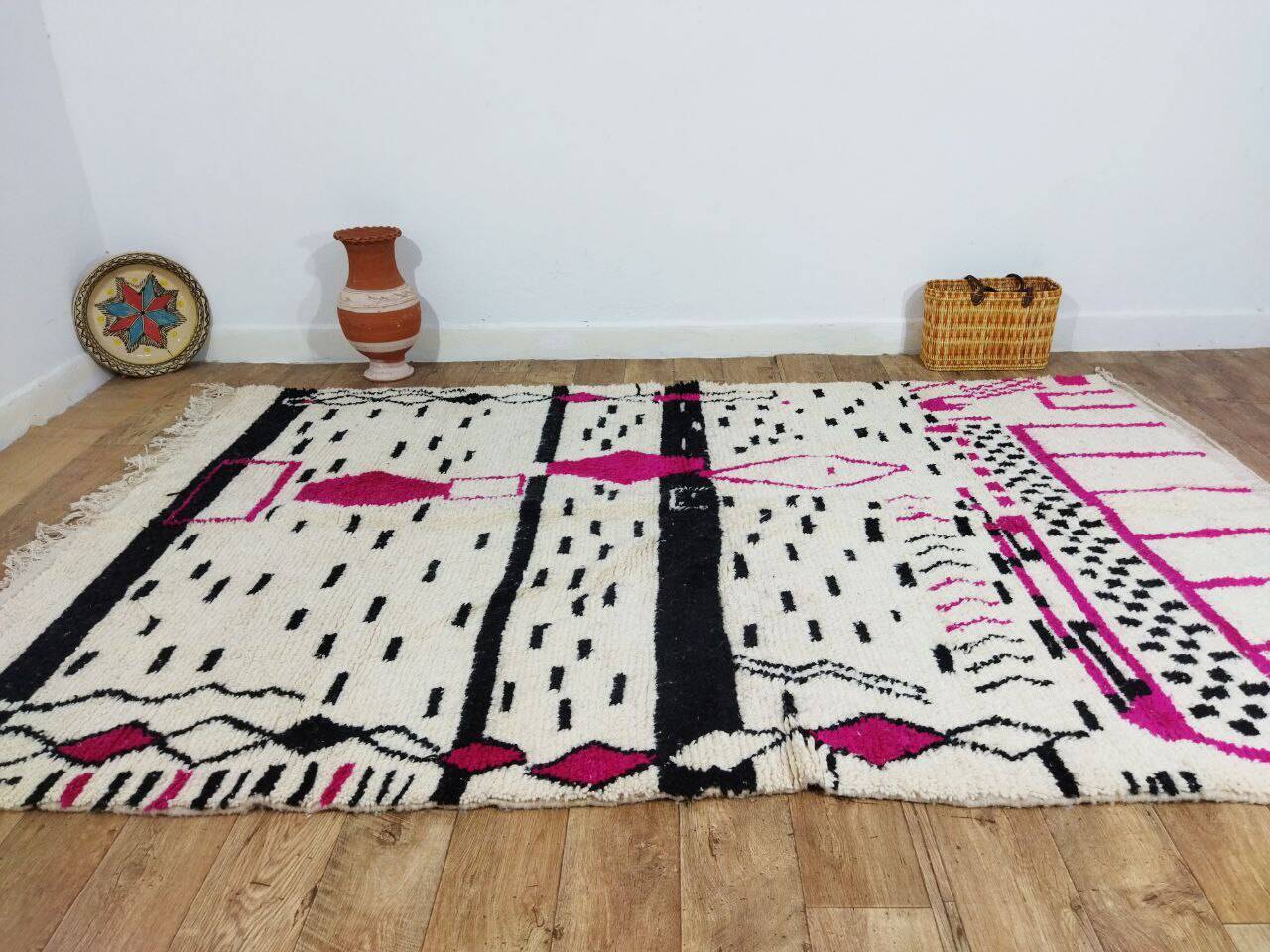 Handmade wool Berber rug 284x178 cm