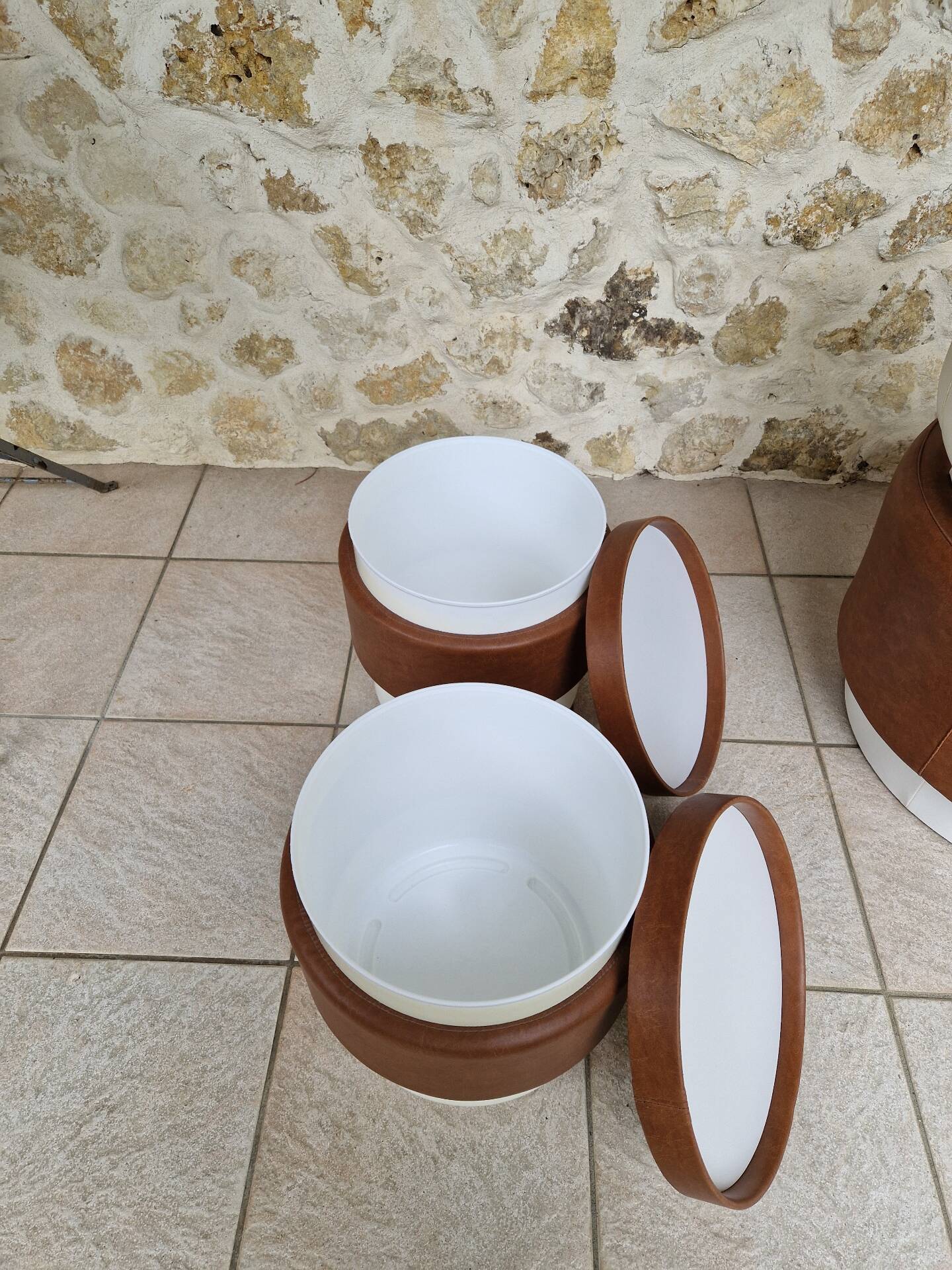 Barrel chair + 2 poufs Selac 1970s cognac and white faux leather
