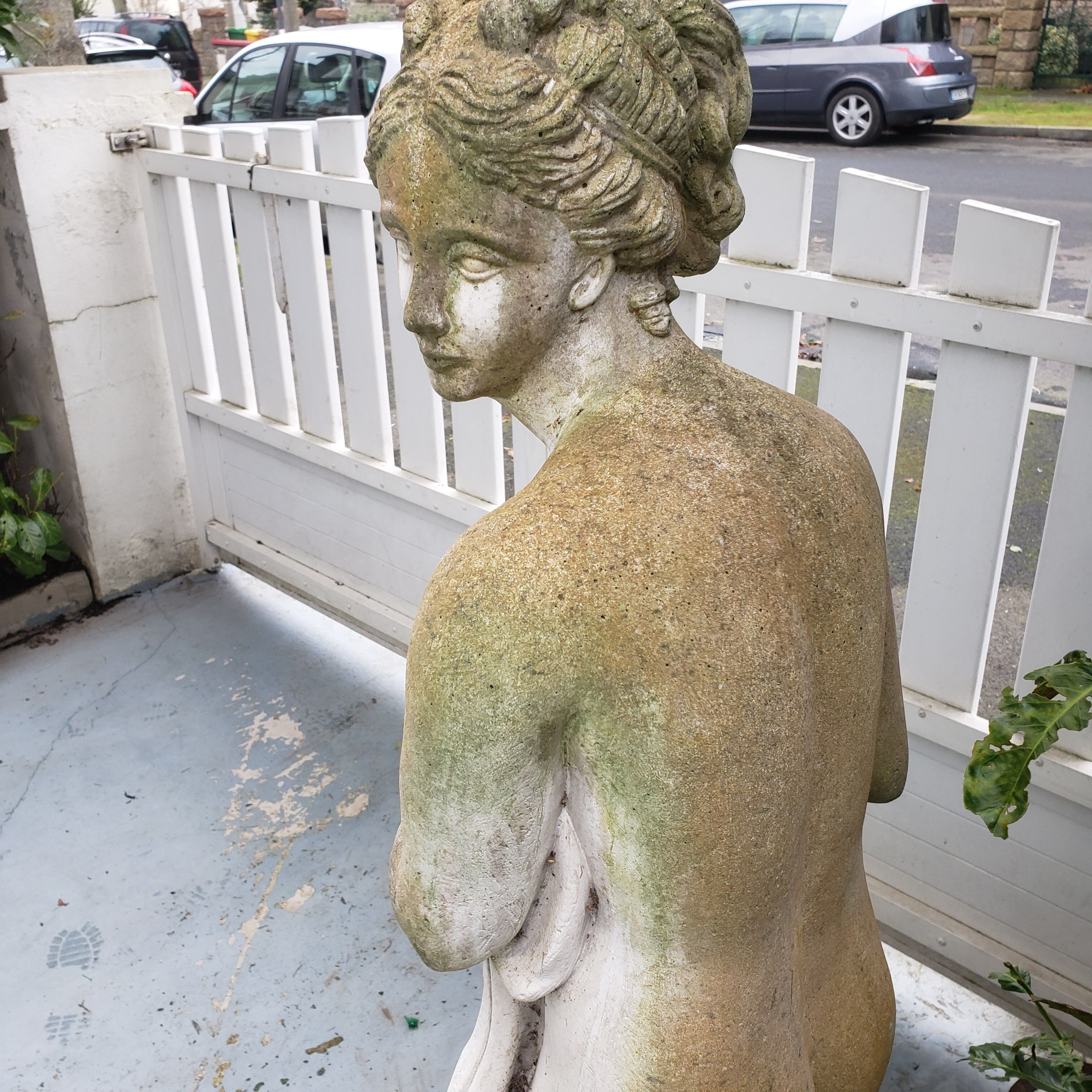 Stone statue representing Venus